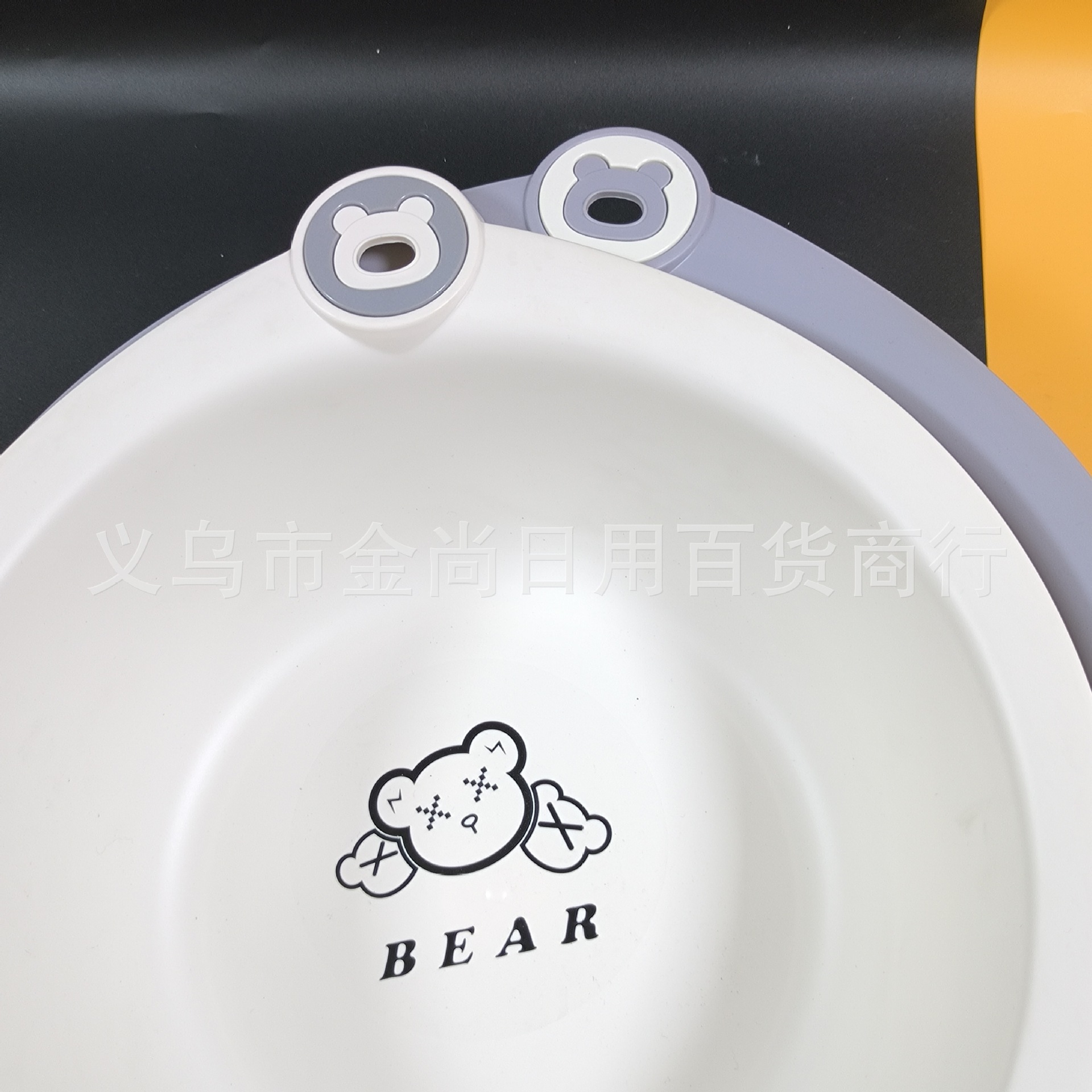 Cool Bear Series fashionable washbasins for students, home use, dormitories, hanging washbasins for washing faces, feet and bottoms details Picture