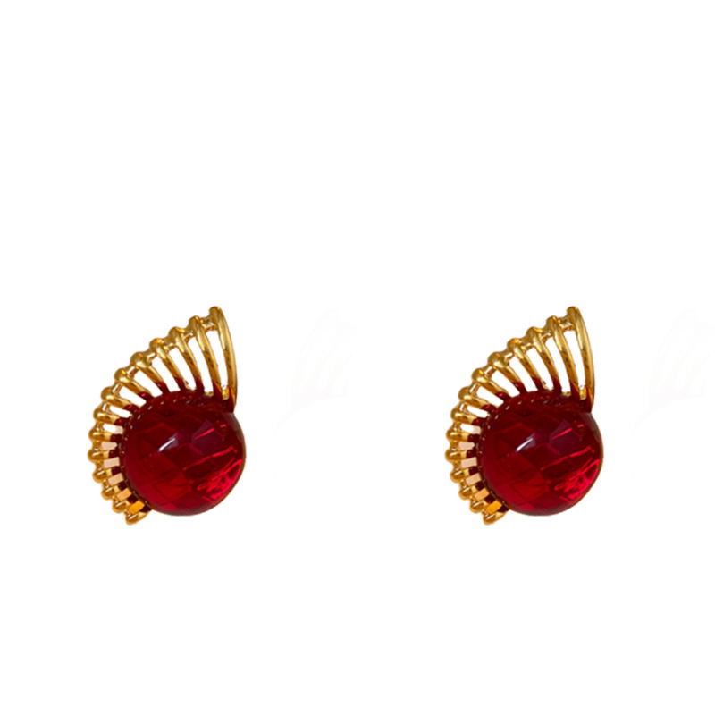 Light luxury retro pearl stud silver needle earrings, niche fashion, high-end feel, versatile women's earrings wholesale accessories from Yiwu Item Picture