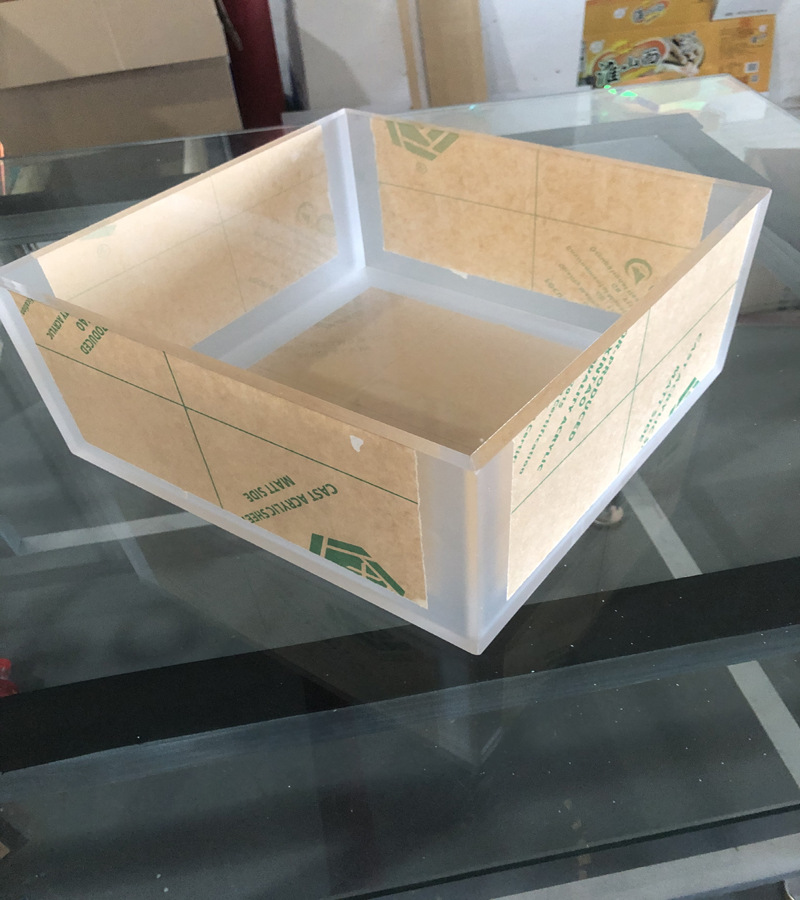工厂直供亚克力板定制展示流水台底座加工有机玻璃挂件激光磨砂盒