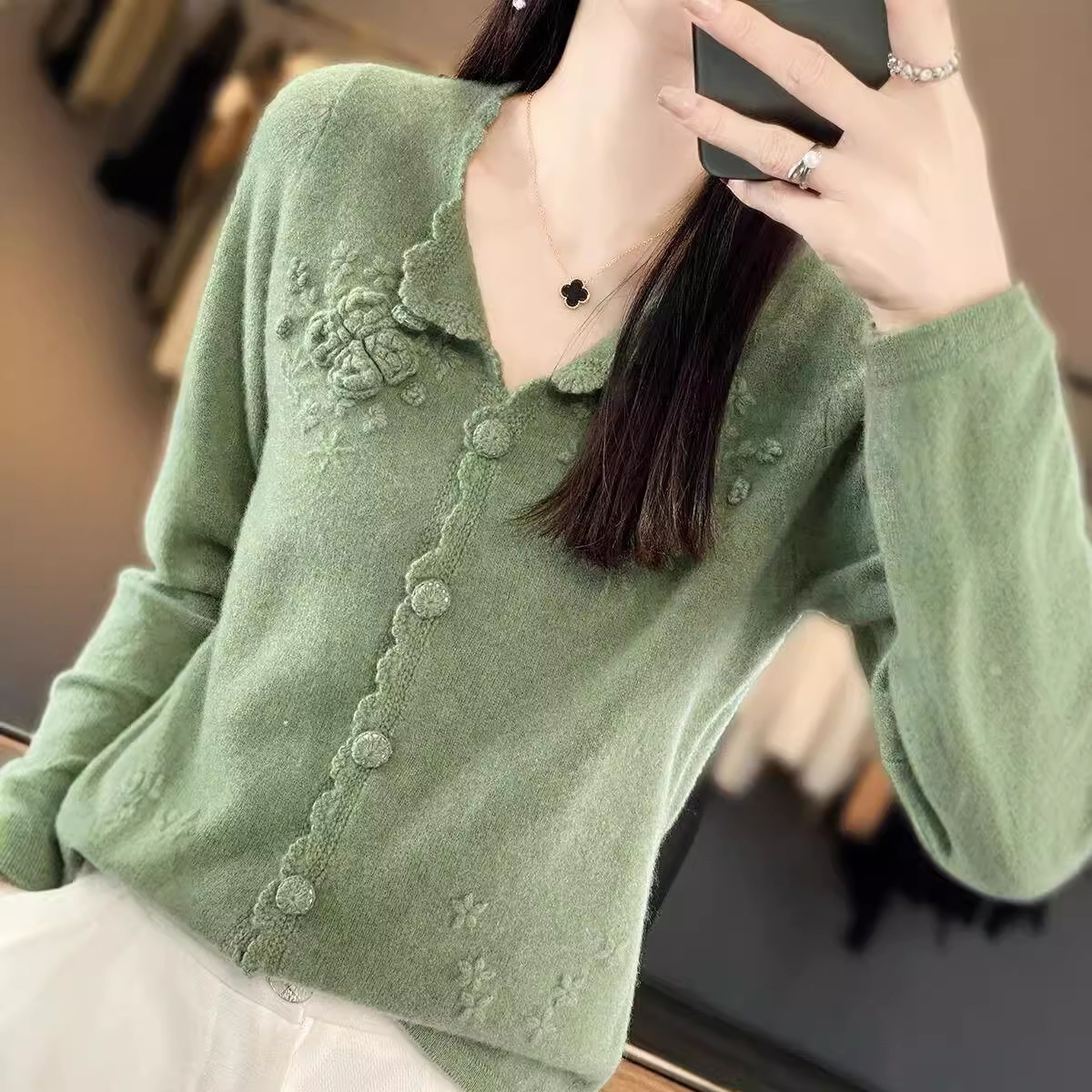 New Spring and Autumn style round-neck wool cardigan for women with lace hook patterns, loose outerwear sweater, cashmere knitted long-sleeved coat Application Scenario
