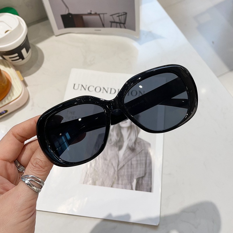The new Triumph Gate polarizing glasses, retro and unique cat-eye sunglasses, the same style as the popular street photography UV-resistant sunglasses Specification image