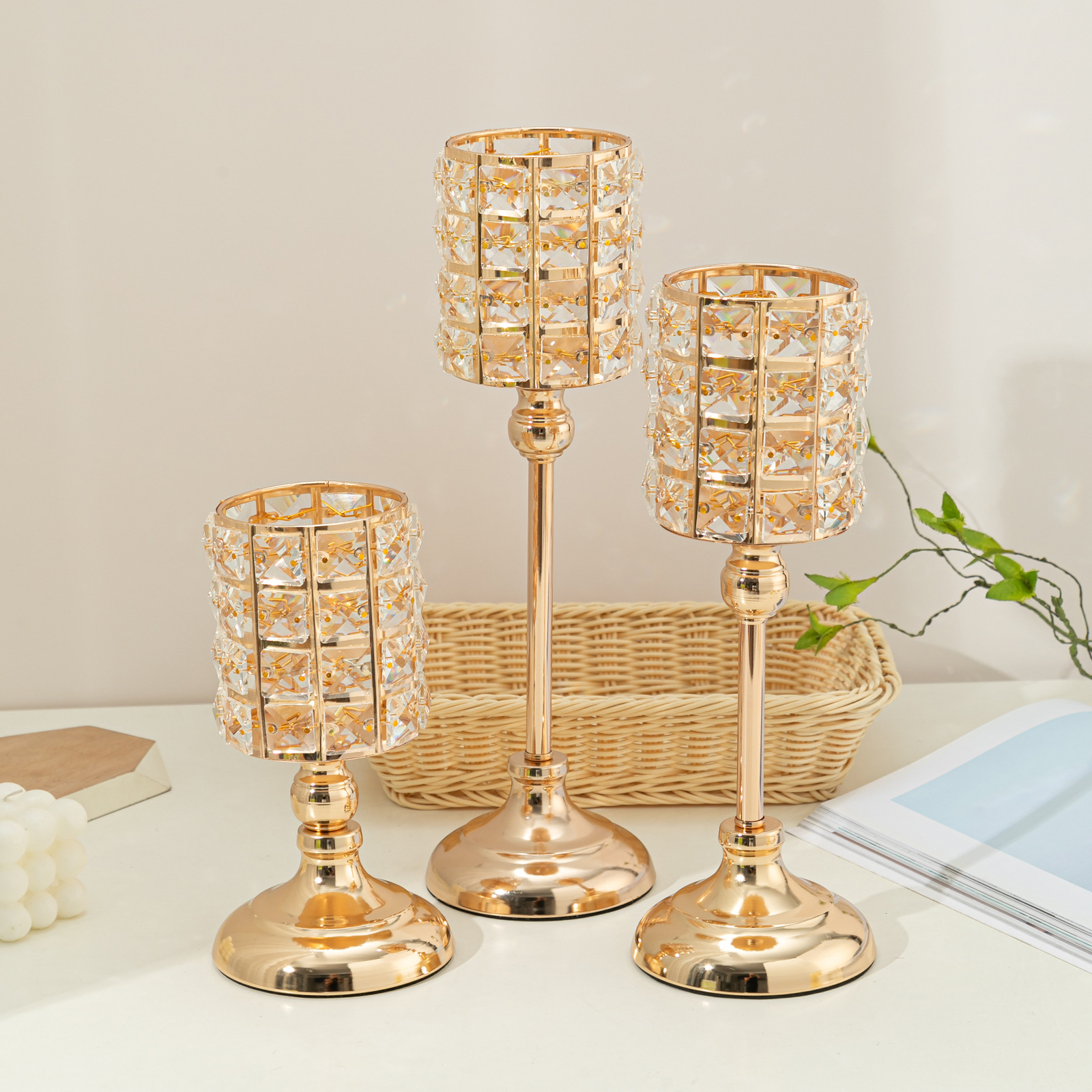 Simple European Candlestick Romantic Candlelight Dinner Light Luxury Candlestick Decoration Modern Simple Table Decoration Props
