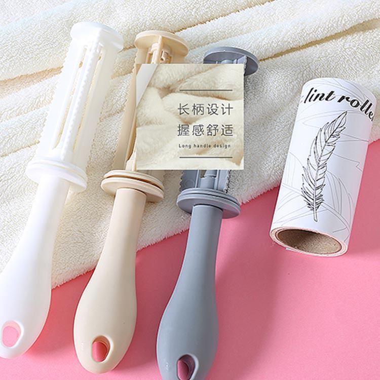 The detachable roller type hair remover is suitable for removing bristles and dust from clothes. It can replace the dust-removing paper with a 60-tear bristle remover Application Scenario