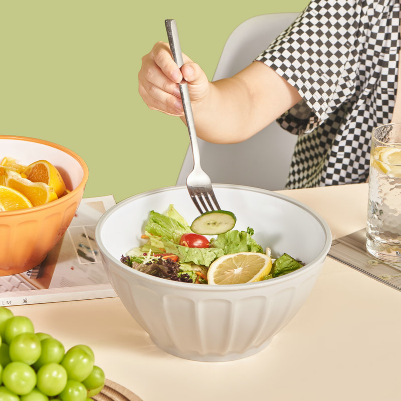 Round With Cover Pp Material Plastic Bowl Table Top Fruit Salad Bowl Organizing Cutlery Kitchen Mixing Storage Bowl Application Scenario