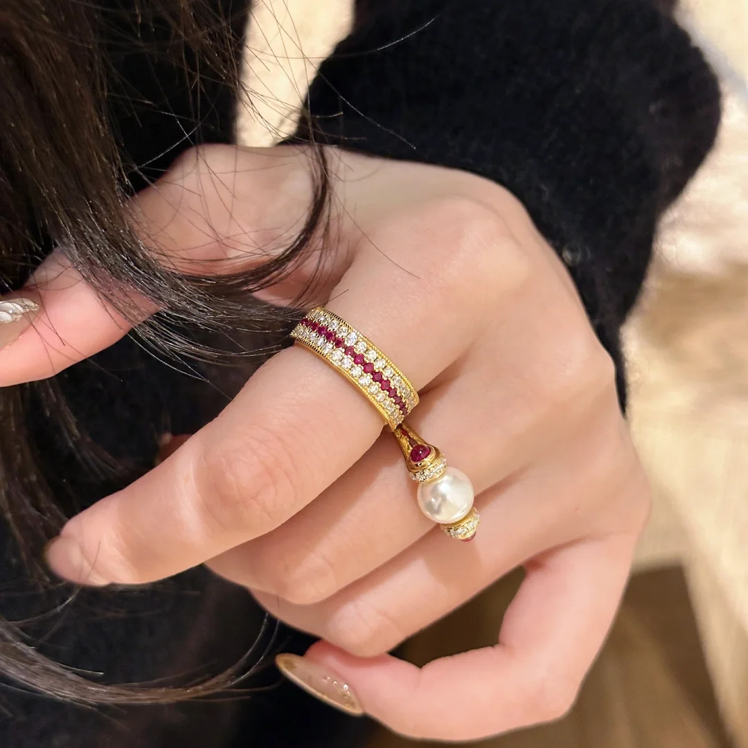 Retro zodiac year red corundum row diamond ring, heavy craftsmanship, high-end feel, exquisite and fashionable, light luxury ruby row ring for women Application Scenario