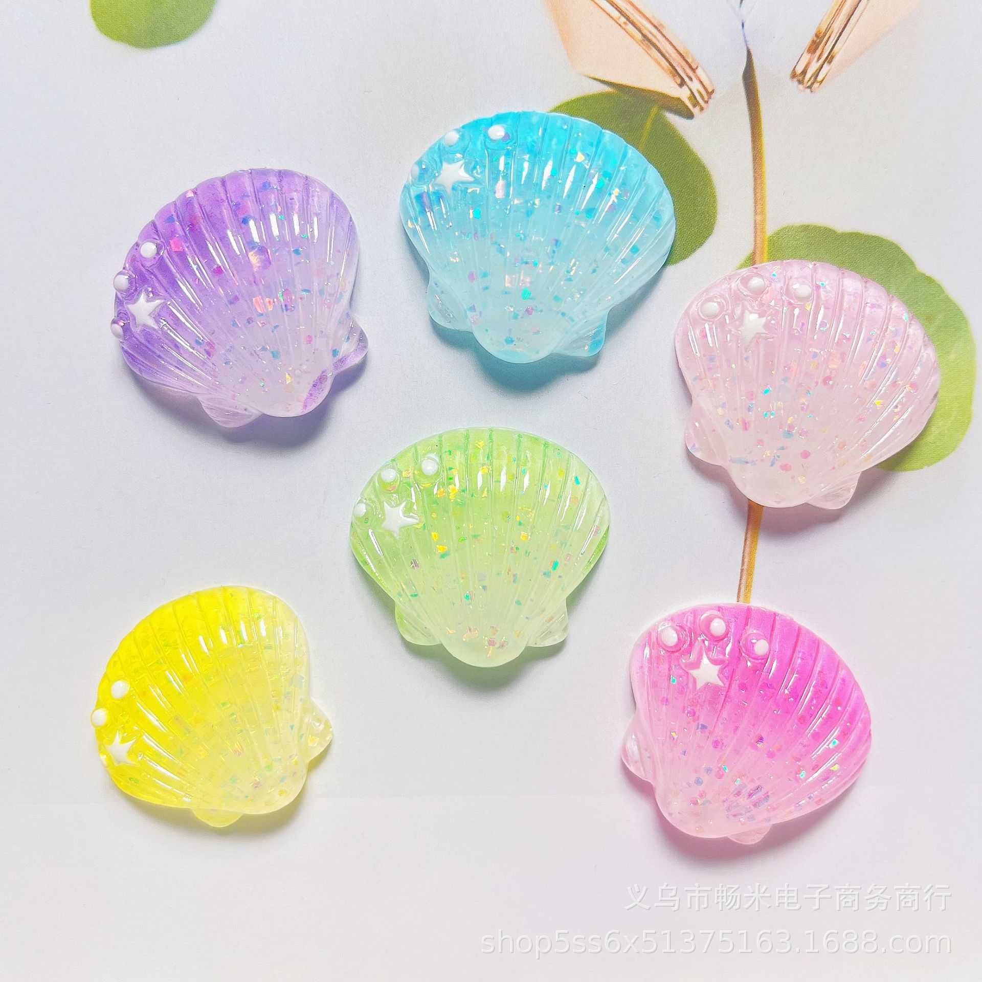 Glitter shells, starfish diy resin accessories, phone cases, handcrafted hair clips, cream glue fridge magnets, shoe buckle accessories Application Scenario