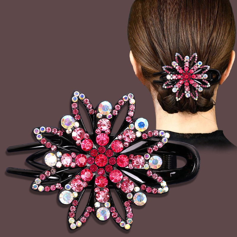 Wholesale of Kaka's popular large-sized hairpin, Korean back head hairpin, retro duckbill hairpin, mom's updo headwear, factory direct sales Application Scenario