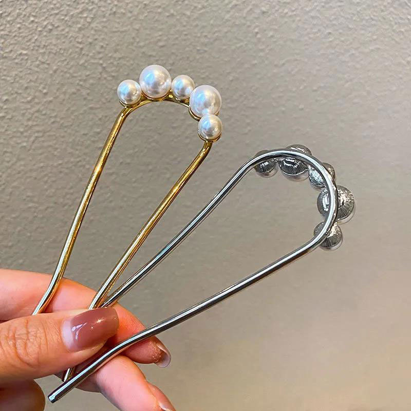 U-shaped lazy person hairpin, simple and modern women's updo hairpin, bun hairpin, pearl metal hairpin and hairpin accessories Application Scenario