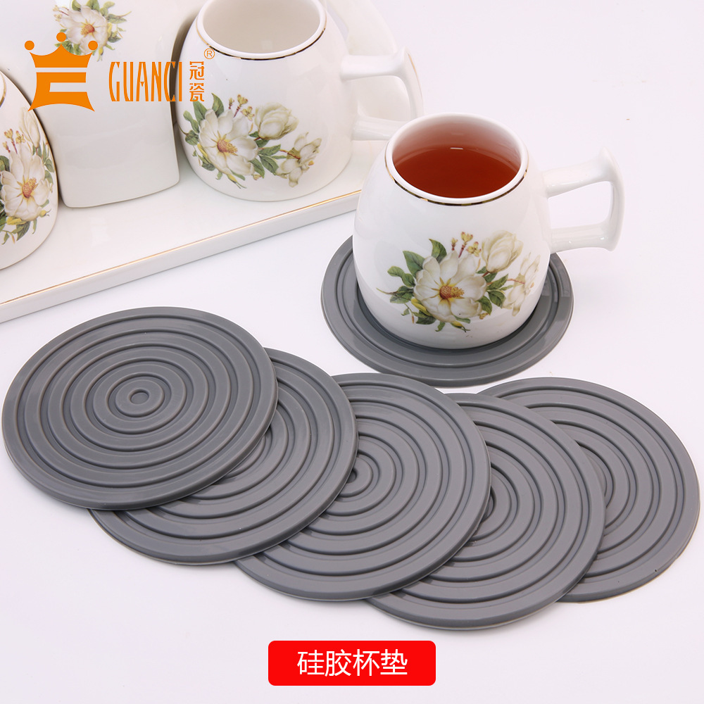 现货批发硅胶圆形纯色杯垫食品级硅胶杯垫加厚防滑茶杯垫隔热垫