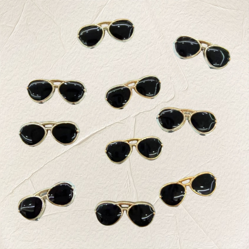 新款树脂眼镜diy手工饰品滴油工艺品配件mini太阳镜玩偶配饰零件