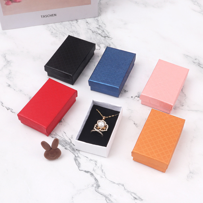 Jewelry Box Paper Jewelry Display Box Necklace Ring Earrings Storage Jewelry Box Cover Box Packaging Box Gift Box Application Scenario