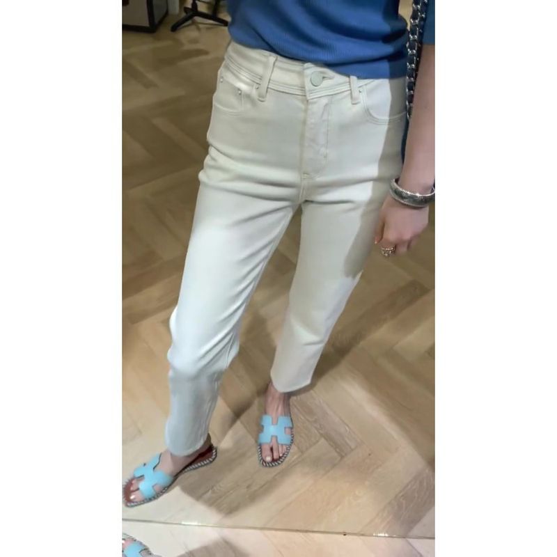 2024 Spring/Summer new European style high-waisted slimming cigarette tube narrow version jeans, baguette straight leg slightly flared white jeans for women Specification image