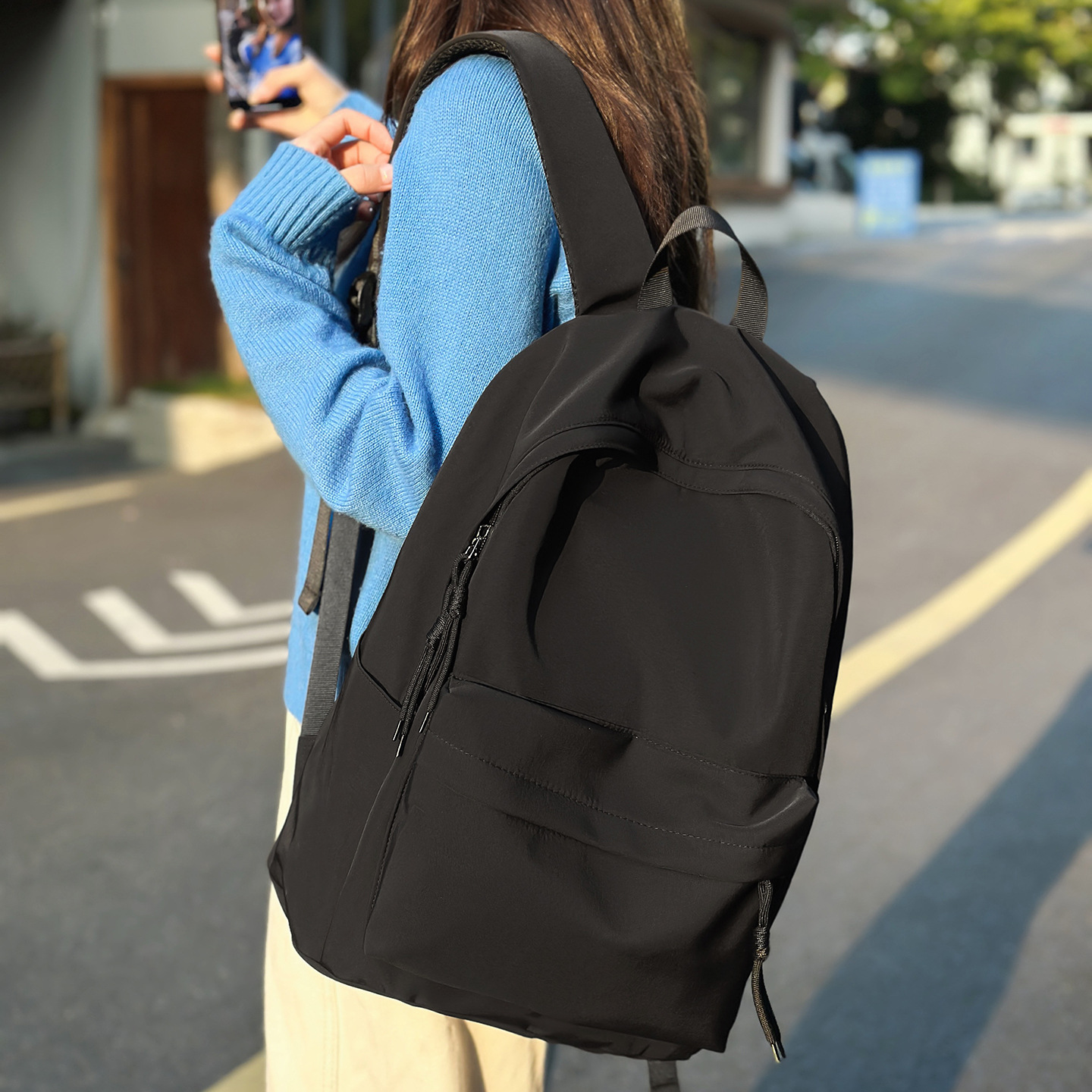 Moda americana color sólido simple ins influencers estilo explosivo mochila escolar para niñas escuela secundaria secundaria universidad mochila de viaje de dos hombros Specification image