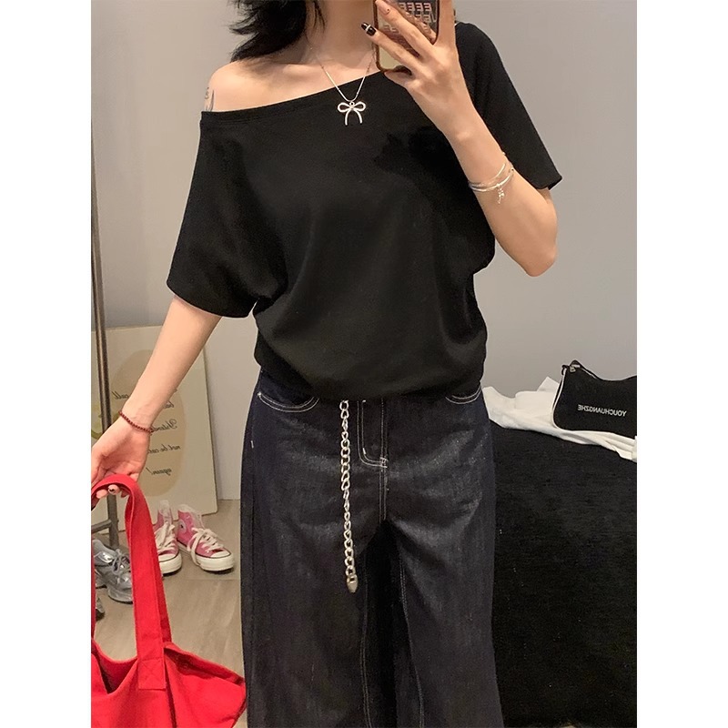 White solid-color off-the-shoulder, off-the-shoulder short-sleeved T-shirt for women, new summer 2024, one-shoulder loose, concealing and slimming top Specification image