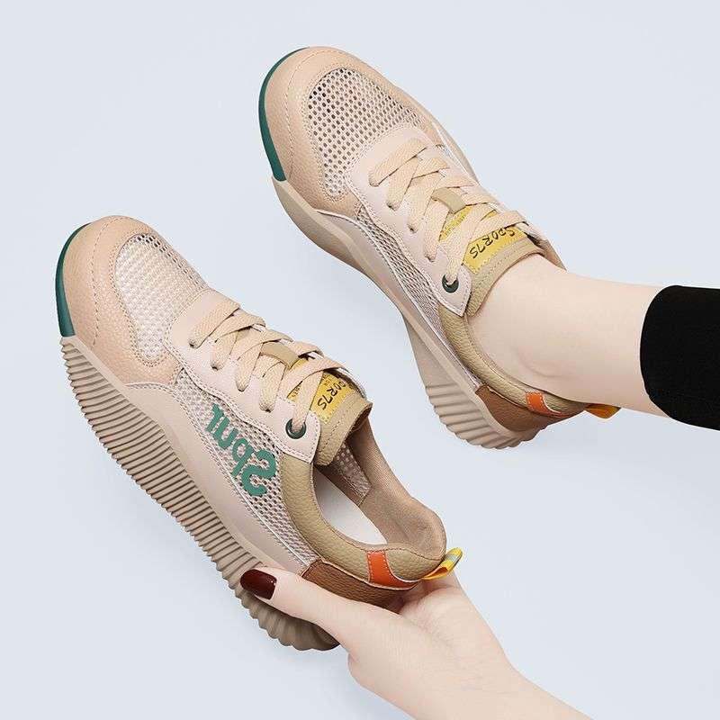Soft-soled mesh breathable mesh shoes, lightweight sports shoes, anti-slip running shoes, women's 2025 summer thin casual travel shoes Application Scenario