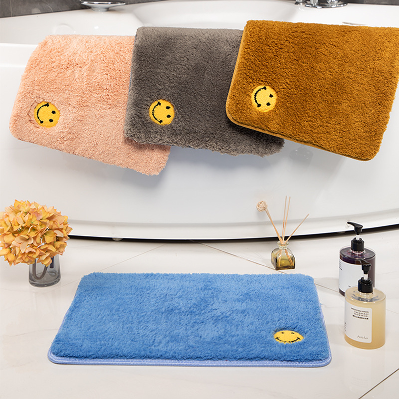 New smiling face super soft fine pile home carpet floor mat, home bathroom bathroom water-absorbing and anti-slip door floor mat