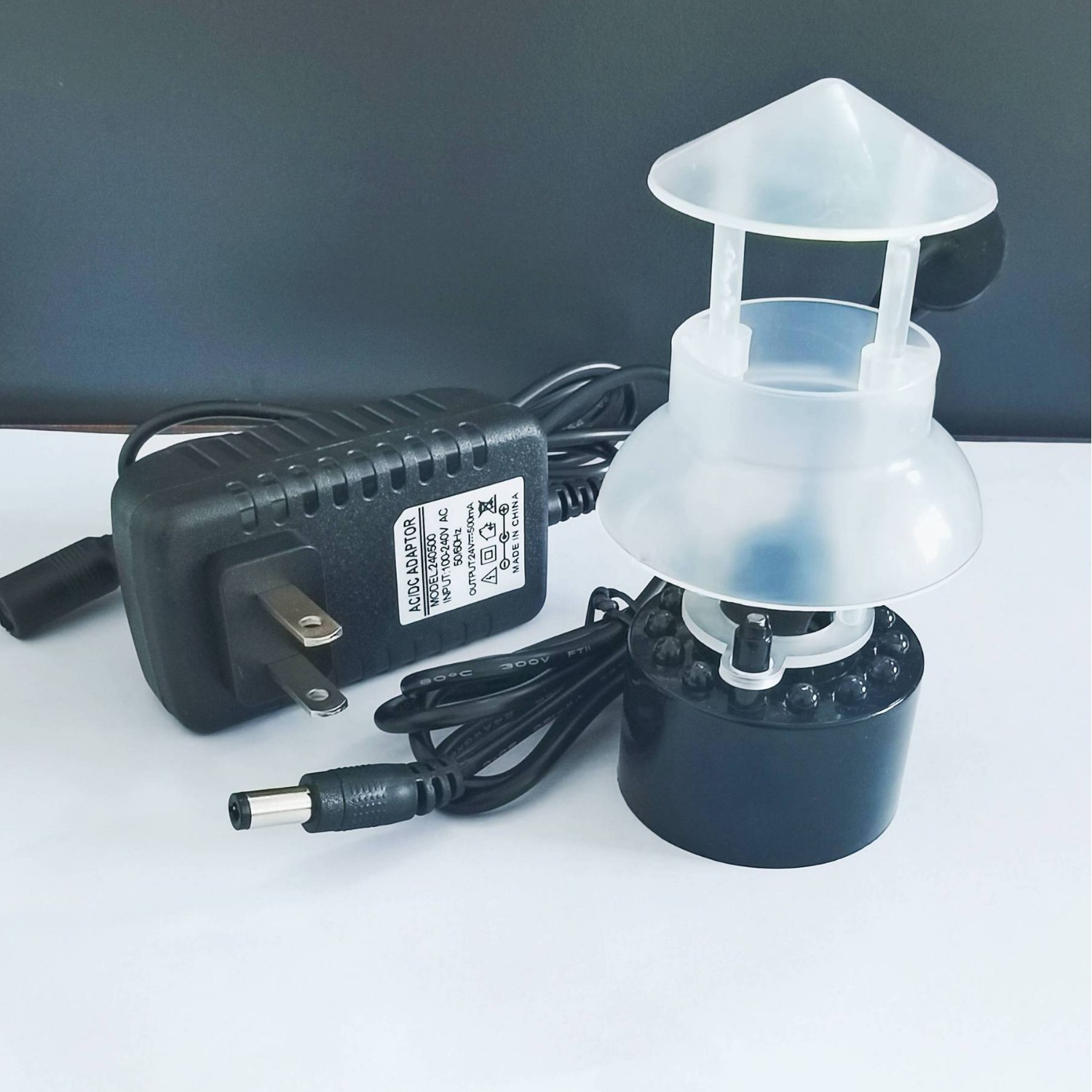 Fog-making ultrasonic atomization head, bonsai atomizer, fish tank colored light fogging device, mini humidifier, fog-making device, fogging device Application Scenario