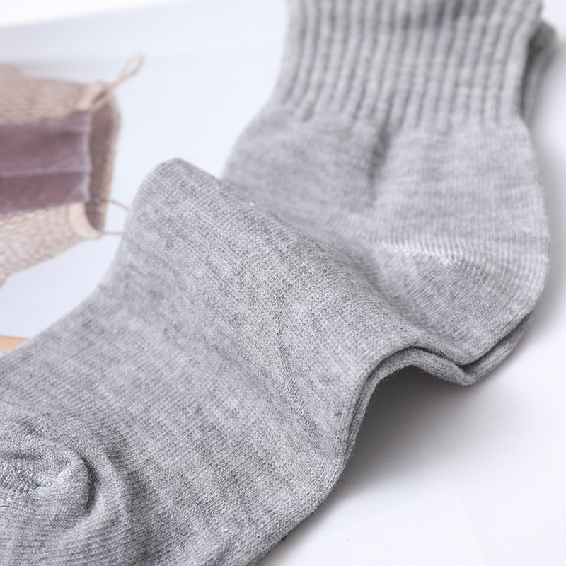 男士中筒运动/秋冬纯色中筒/地摊袜子批发白底实物图