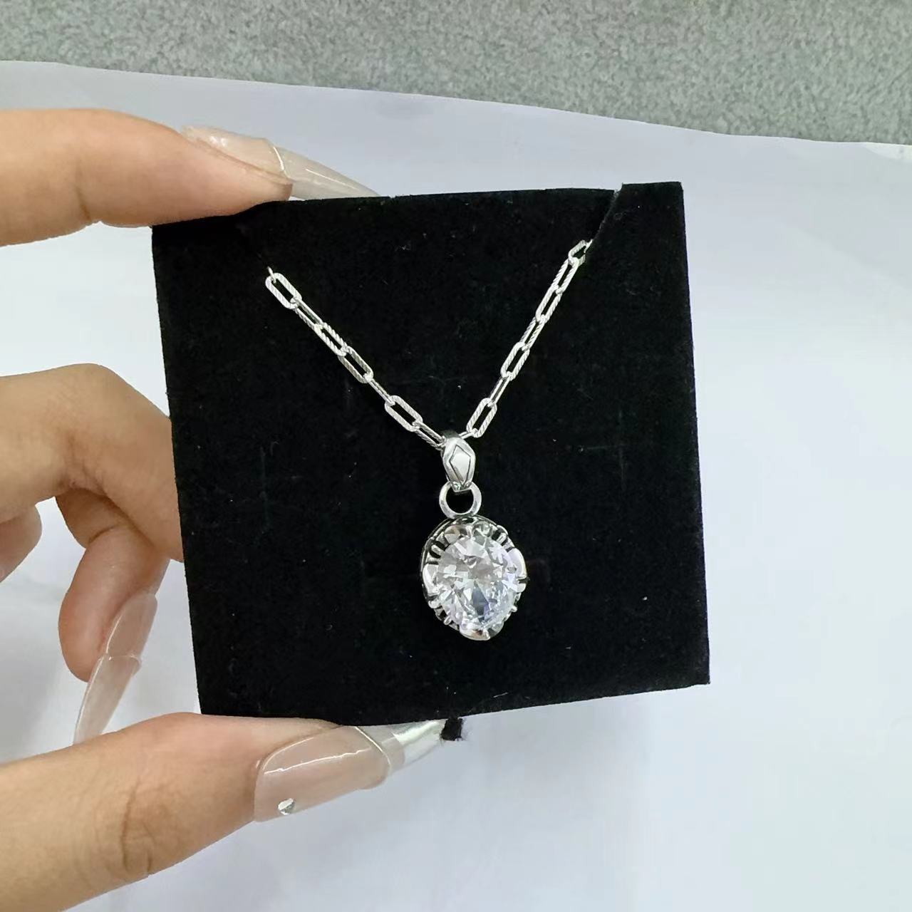 新款S925纯银复古银镶锆石项链女轻奢百搭高级锁骨链小众生日礼物