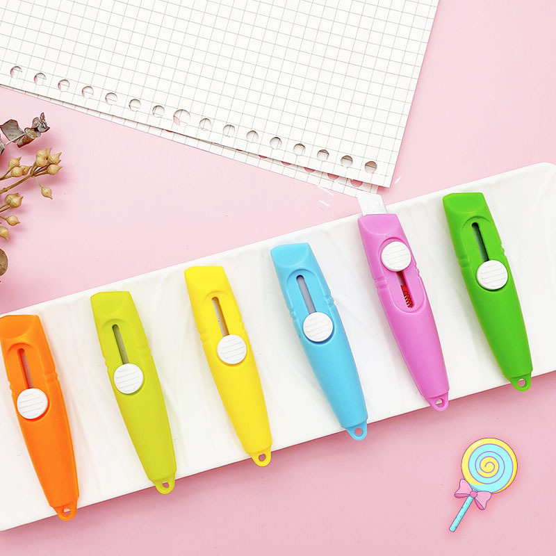 Factory wholesale whistle style mini utility knives, small student cartoon knives, express delivery tool knives, portable paper cutting knives details Picture
