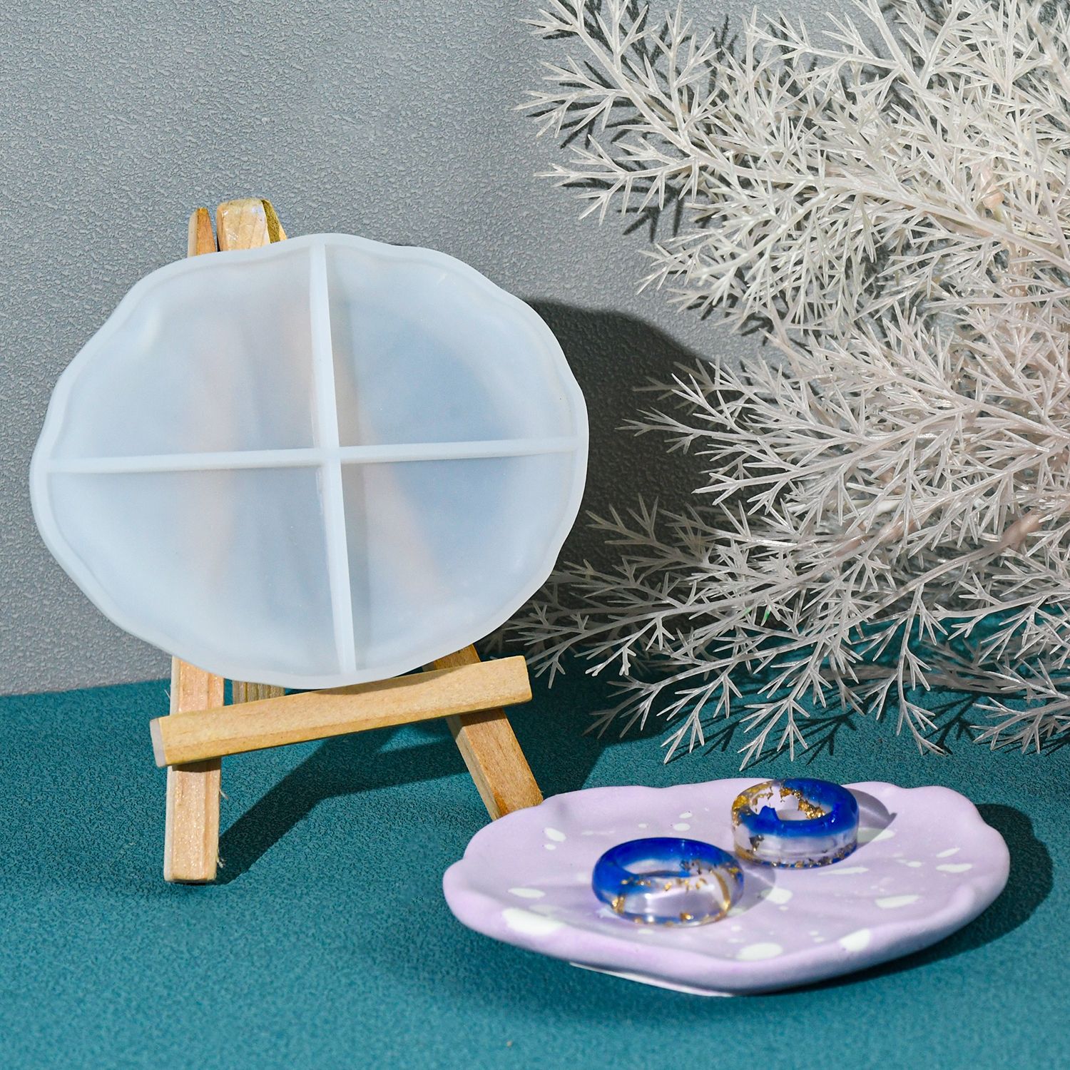 diy lotus plate drop glue mold fruit bowl coaster silicone mold storage accessories sold across the border Specification drawing
