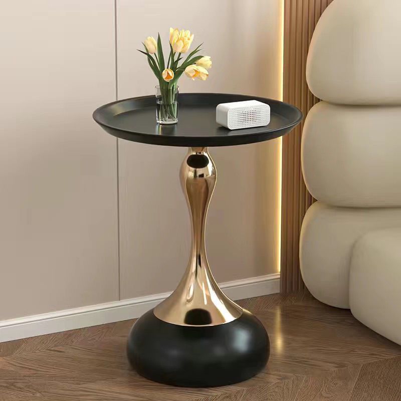 Italian minimalist small coffee table, small table, light luxury sofa side table, simple modern internet-famous side table, creative corner table for the living room Specification image