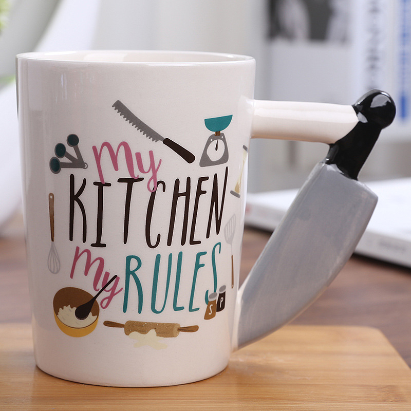 Cartoon-shaped ceramic mug Item Picture