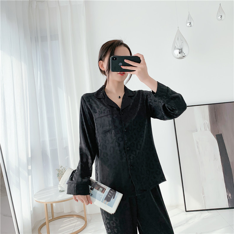 女士家居服实物图
