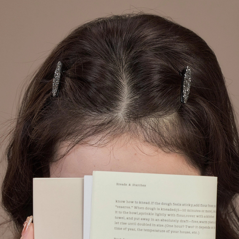 Small forehead clip, mini water diamond side clip, duckbill clip, 2026 new style, high-end bangs clip