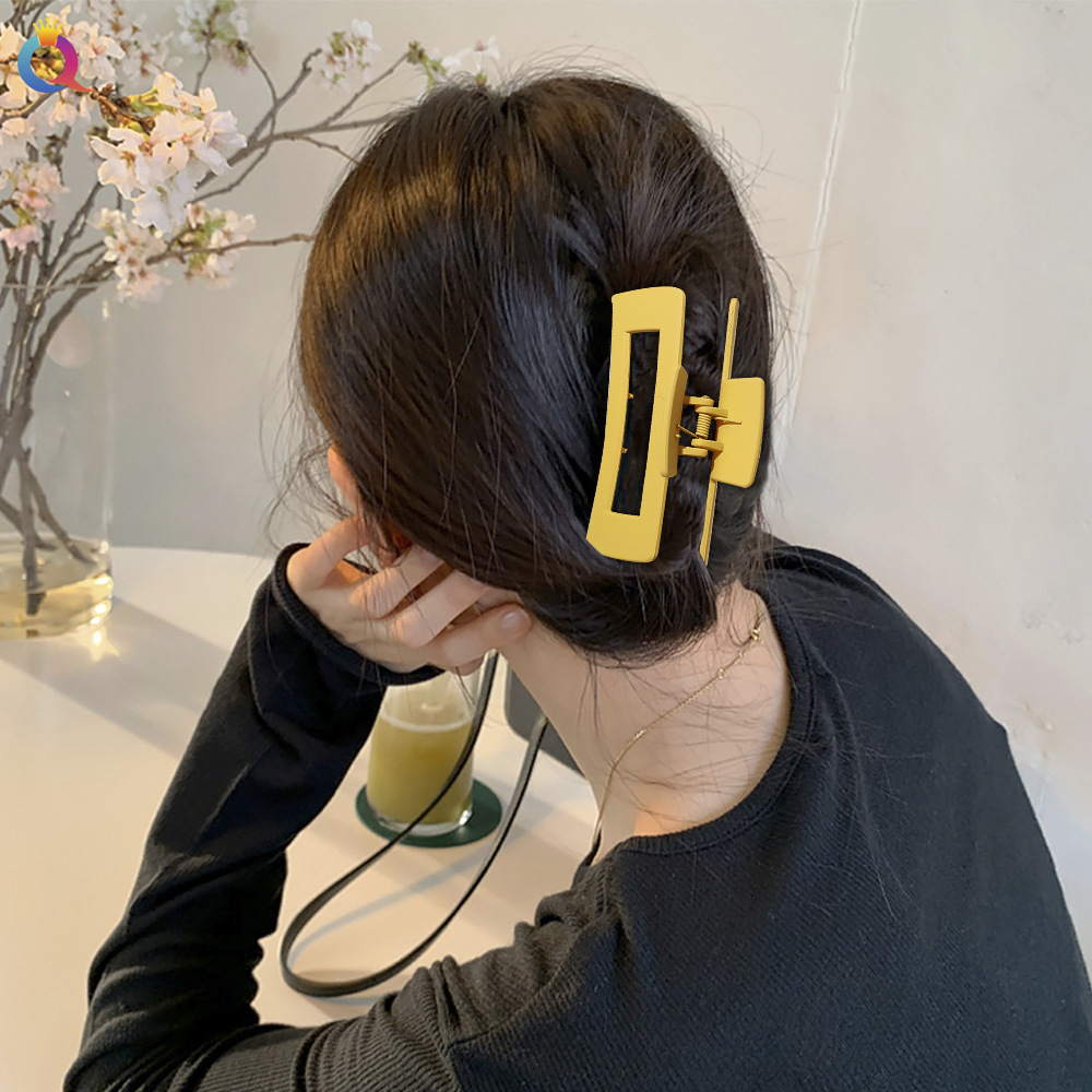 Qiyue Amazon large hair clips, frosted hair grips, Korean-style updo hair grips, back of the head, shark hair accessories wholesale Specification image