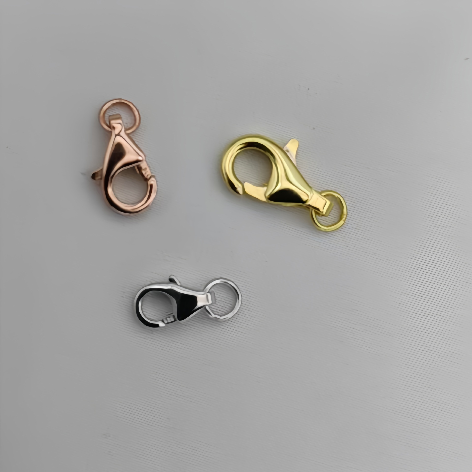 钥匙扣/哪吒/狗钥匙扣/钥匙扣女2024可爱/亚克力钥匙扣产品图