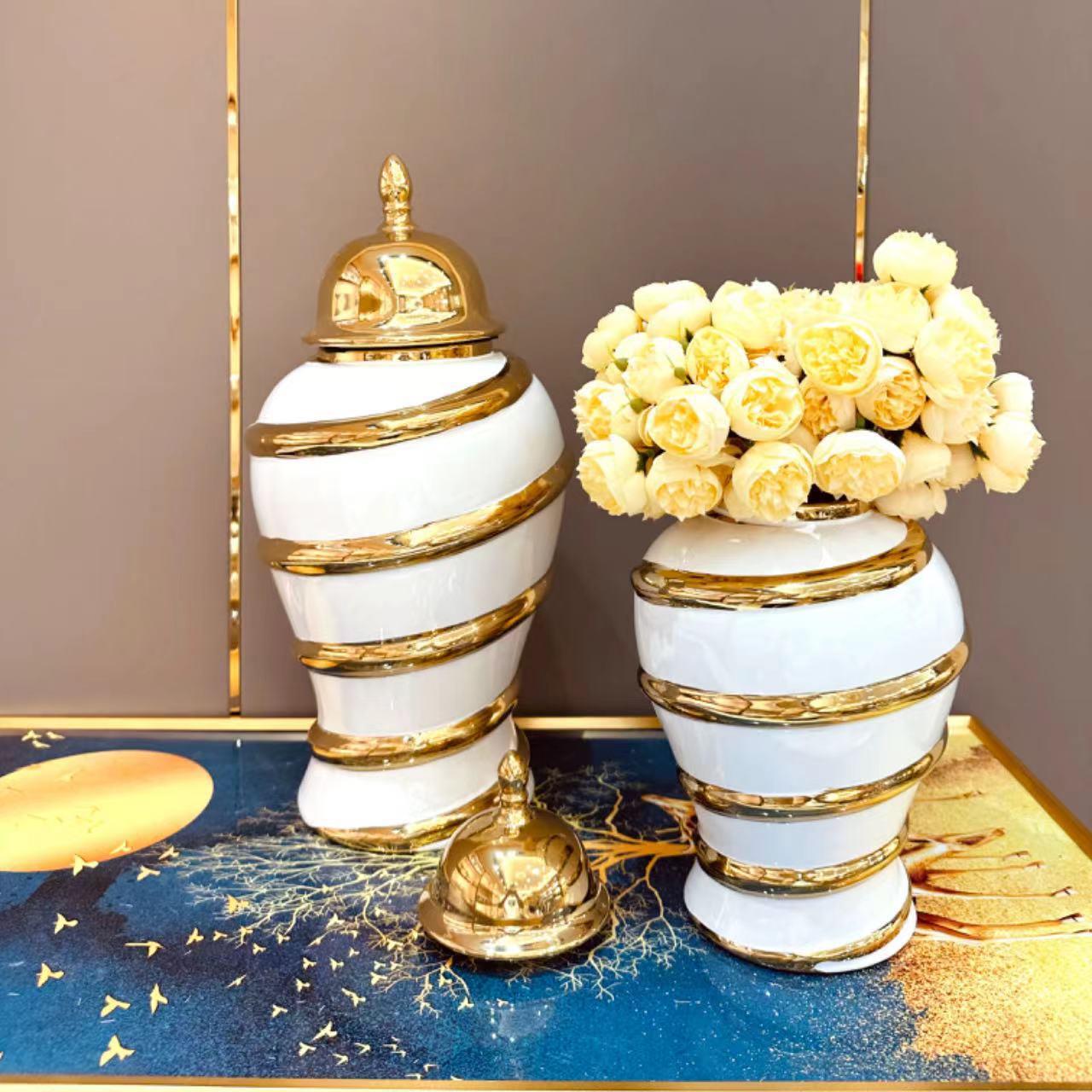 Export European electroplated golden ceramic general jar vase decoration light luxury process model room soft entryway decoration ceramic general jar general bottle Application Scenario