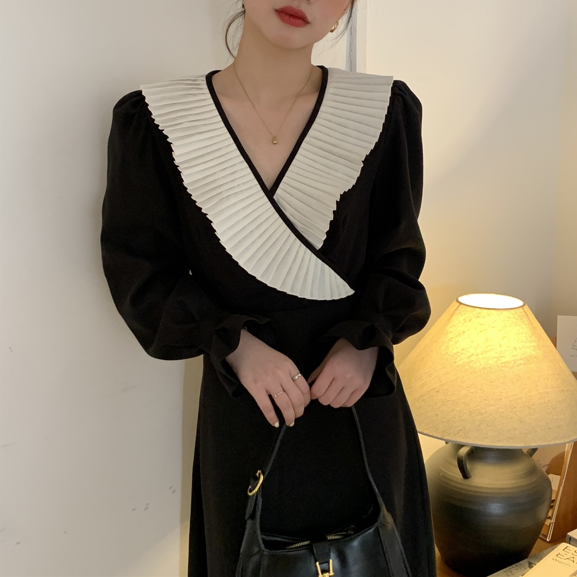 连衣裙#982397393782