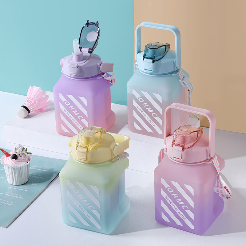 Gradient square sugar jar water bottle, e-commerce frosted 1500ml gift cup, large-capacity gradient color sports water cup Application Scenario