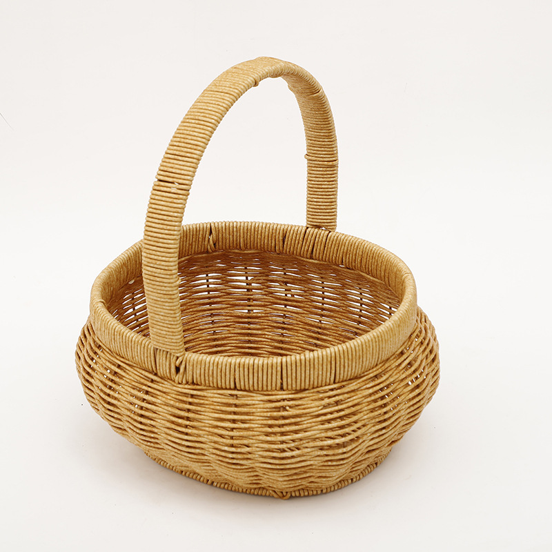 The manufacturer supplies hand-woven rattan flower baskets, Valentine's Day flower baskets, storage baskets, wedding flower baskets and home decoration baskets Item Picture