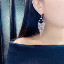 Elegant long golden full-diamond tassel earrings for women, Dongdaemun earrings from South Korea, exaggerated European and American style earrings and ear hooks Application Scenario