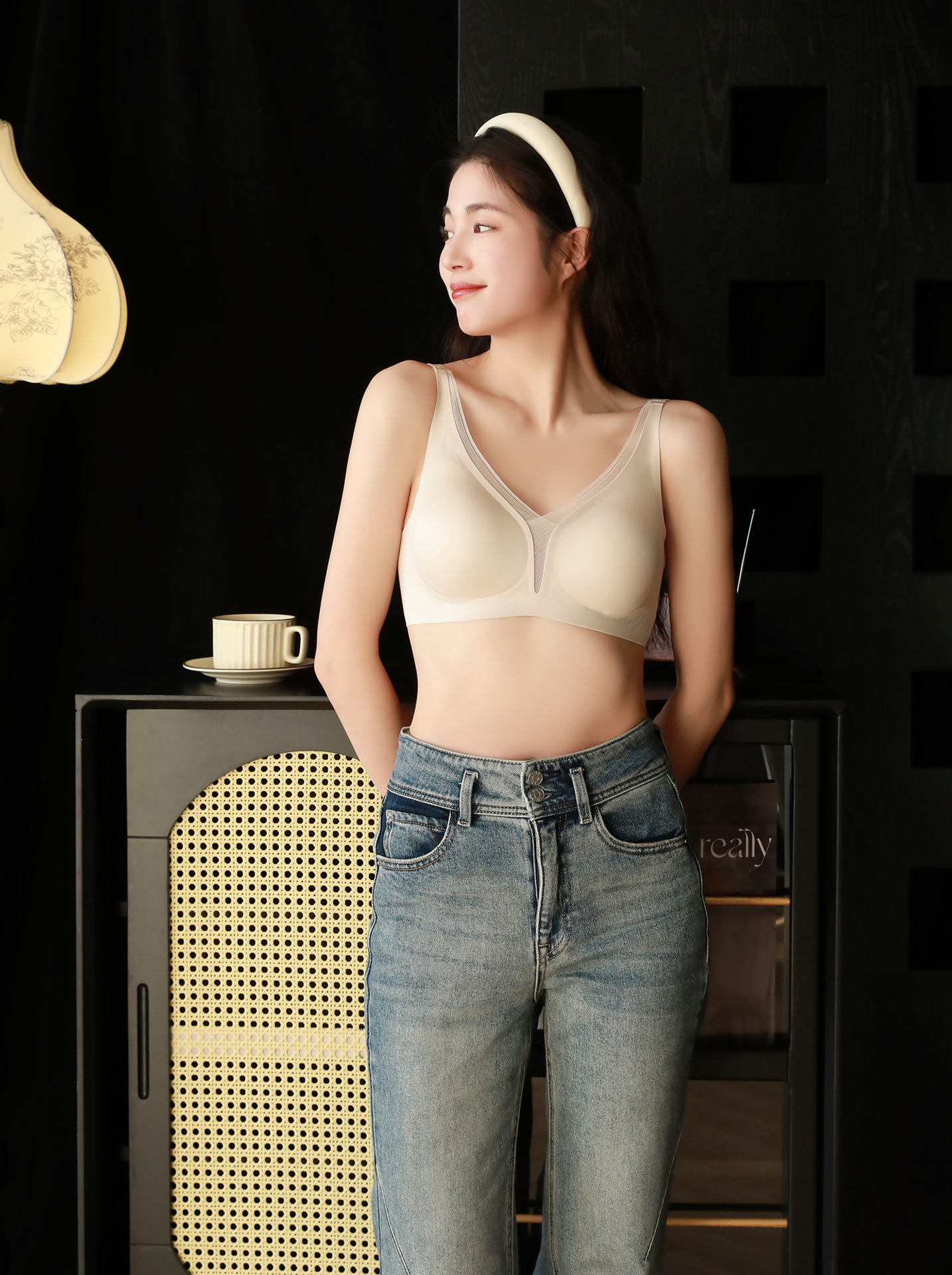 Sexy deep V lace bra cover for women, no steel ring, soft support, top support, gathering and retracting breast, 3D thin cup beautiful back underwear pic 138