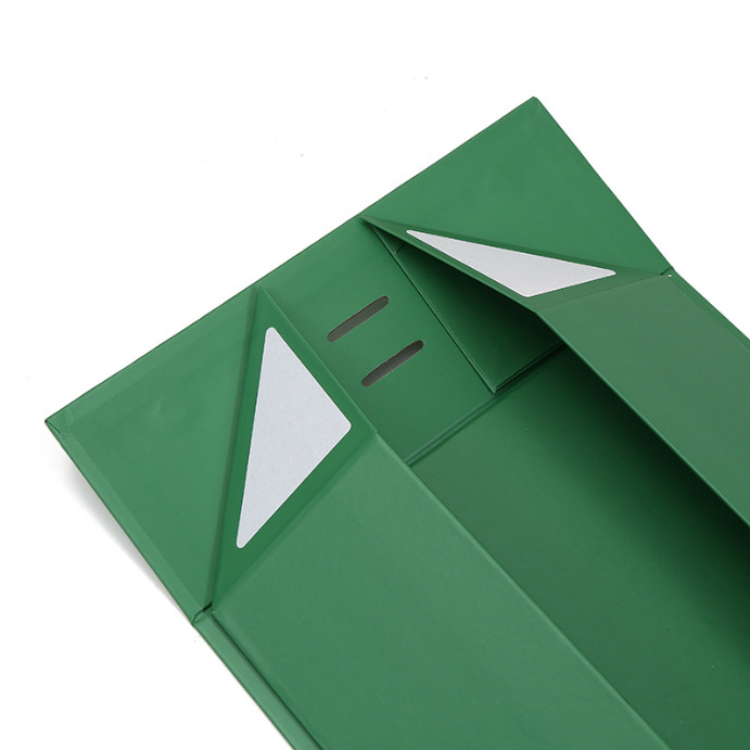 Wholesale of high-end Valentine's Day gift boxes in color one-piece folding gift packaging boxes with flip covers and ribbon gift boxes Application Scenario