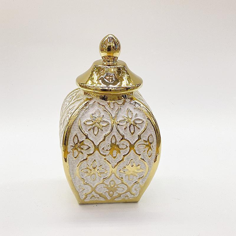 Light luxury electroplated gold checkered ceramic general jar art storage jar model room hotel decoration vase Golden castle details Picture