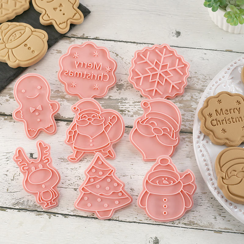 Christmas Cookie Mold 8-Piece Cartoon Santa Gingerbread Man Christmas Tree Press Cookie Baking Kit Application Scenario