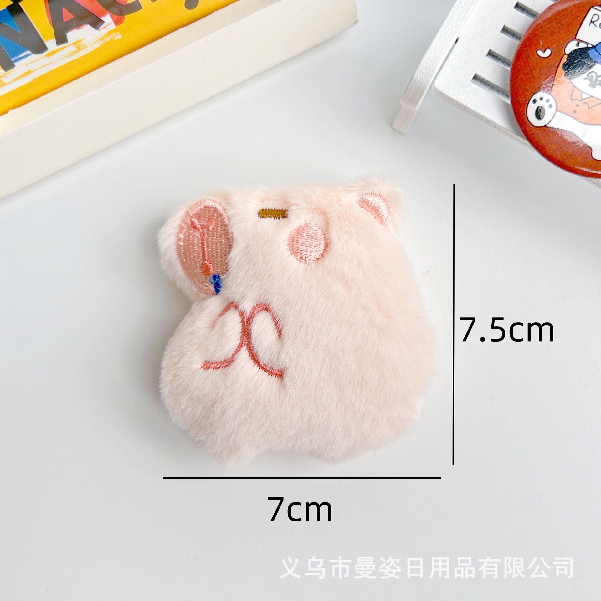 卡皮巴拉毛绒小玩偶胸针diy配饰鞋帽挂件辅料公仔小水豚娃娃批货详情16