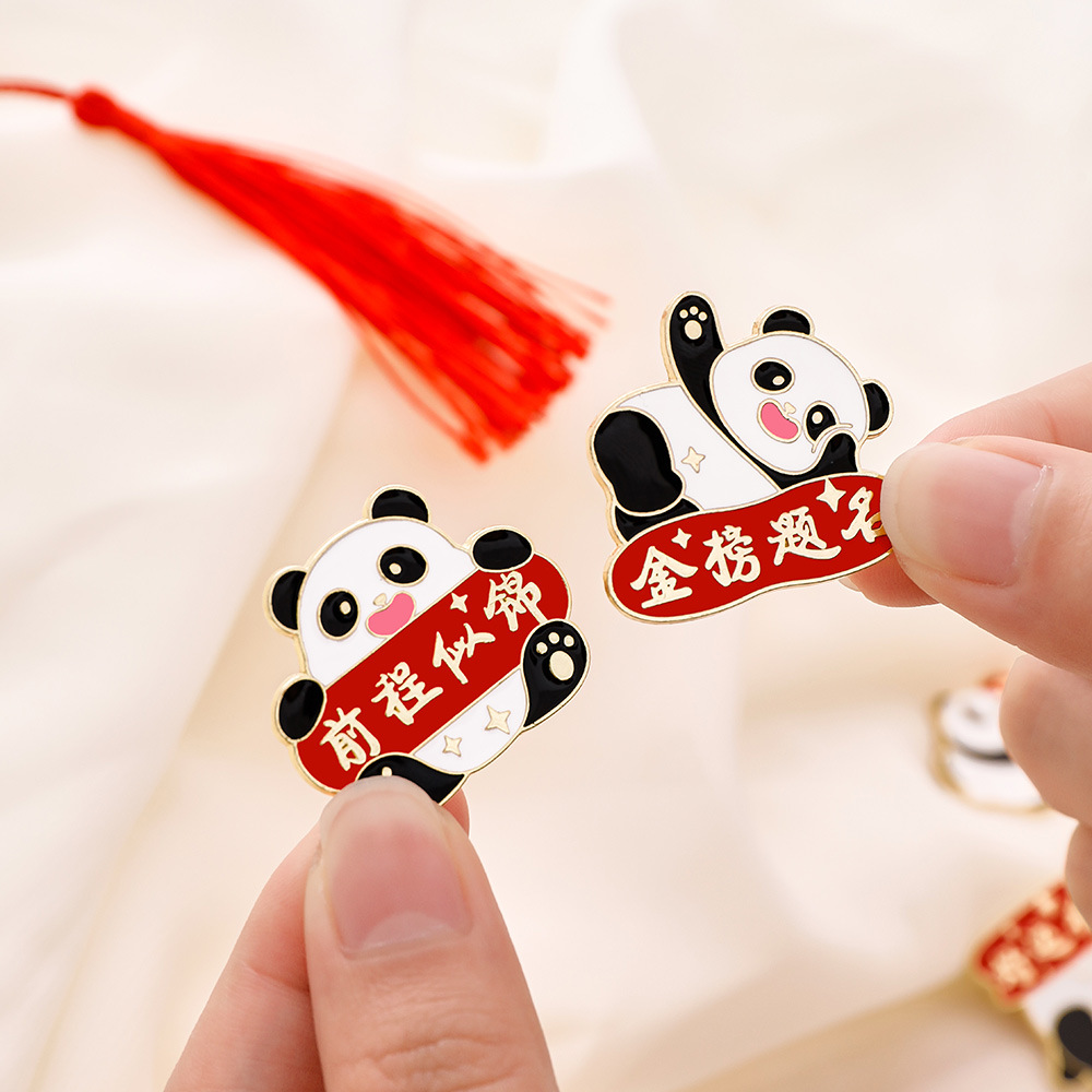 Metal inspirational text panda brooches, encouraging badges, badges, small gifts for kindergarten children and students, blessings Specification image