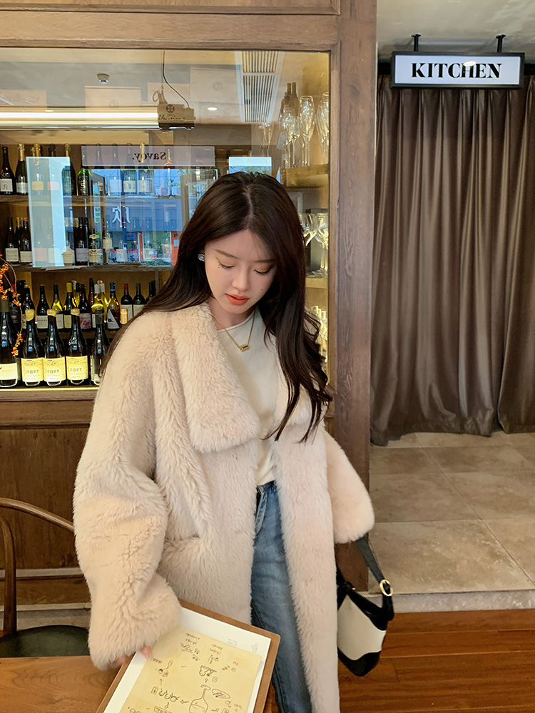 New Tuscan fur all-in-one coat for autumn/winter Lapel Lamb fur fur sheep sheared pelleted coat Application Scenario