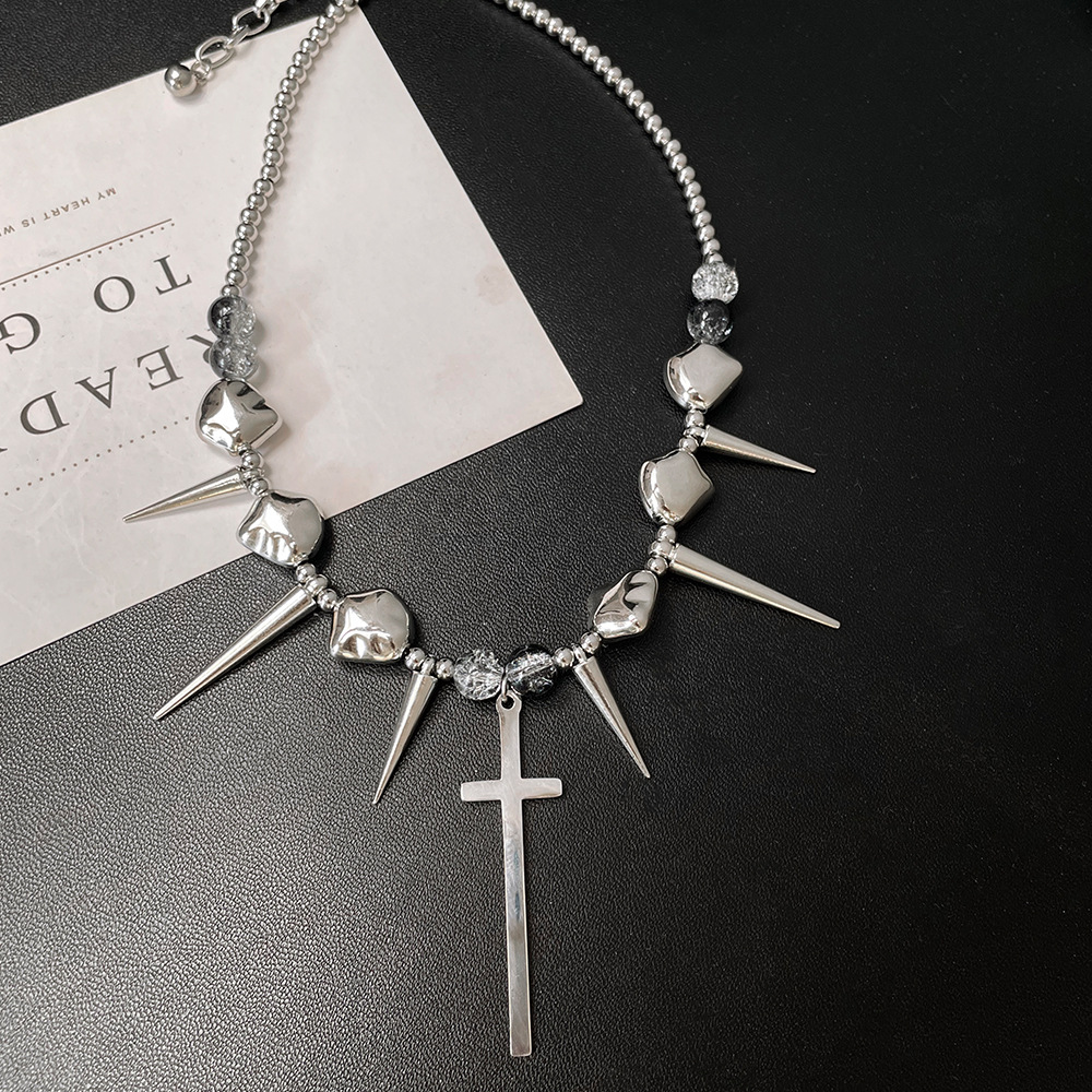 Cross rivet exaggerated punk necklace for men and women y2k irregular subculture niche collarbone chain hip-hop neck chain Specification image