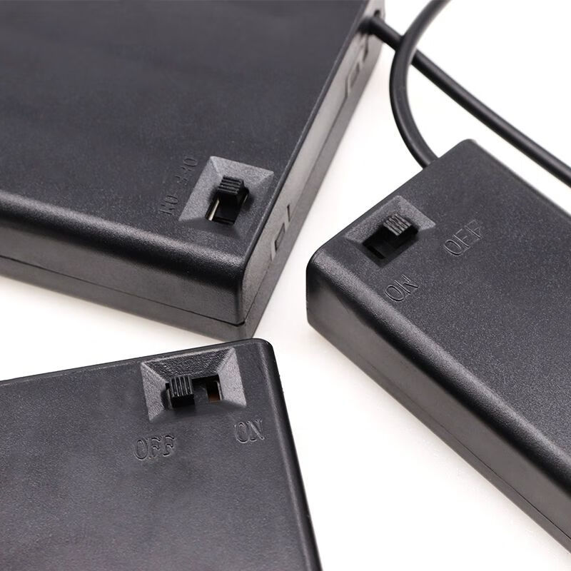 No.5 battery box compartment, 2/3/4/8 cells with cover switch, USB power interface, 4.5/6 power led light plate, 12v Specification image