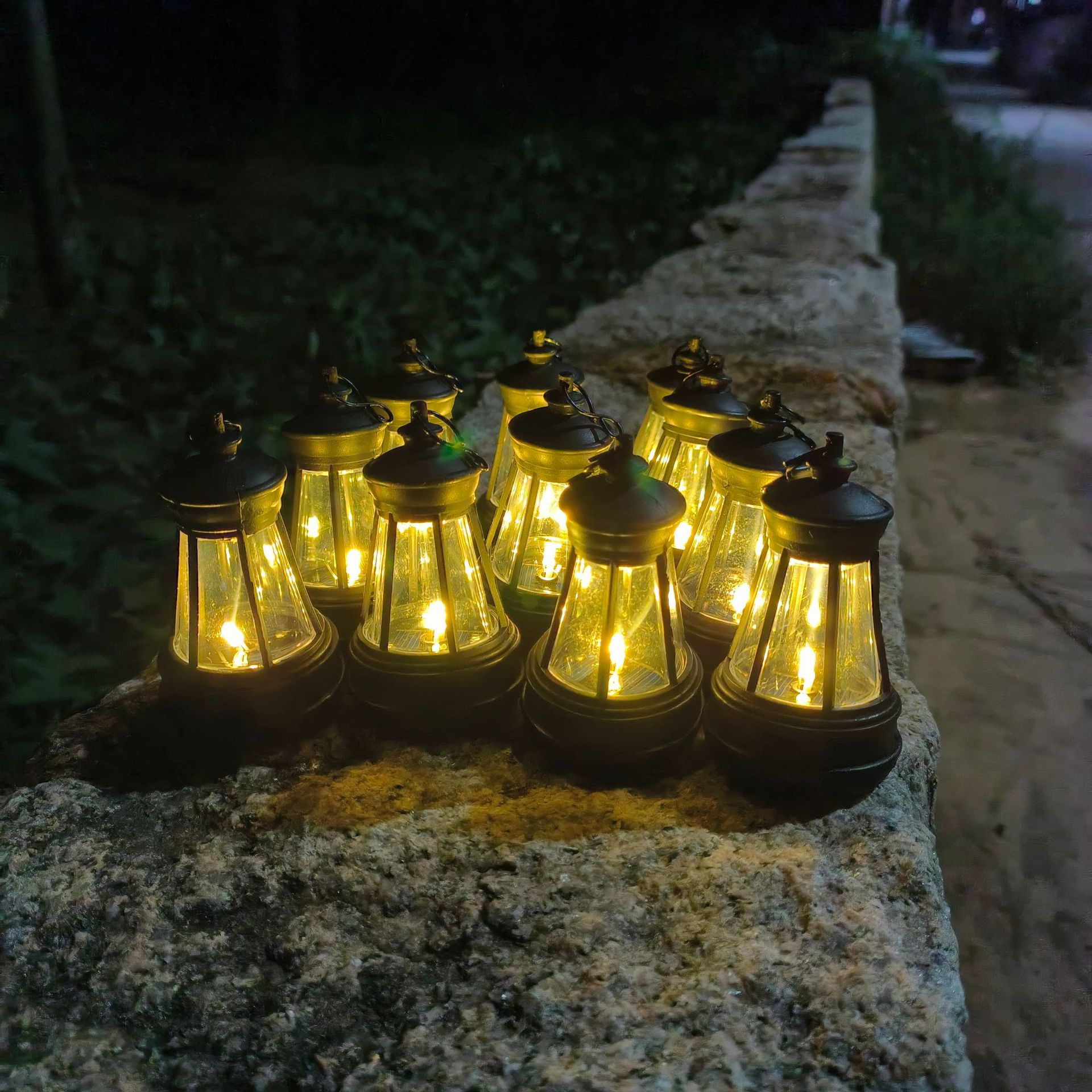 Solar-powered dog lantern, garden night light, outdoor waterproof light, decorative garden road street light, cross-border solar retro pic 18