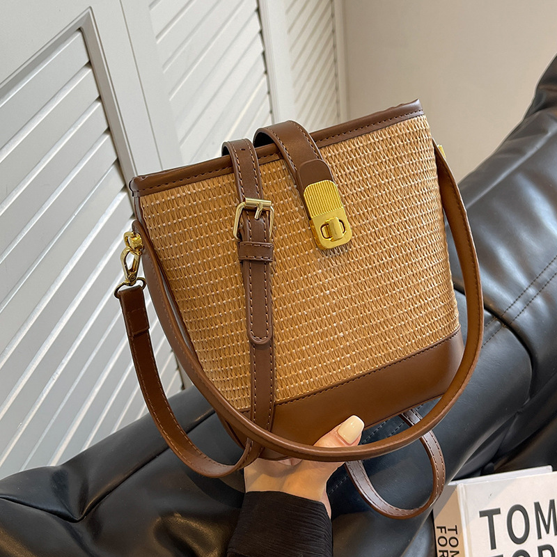 This 2023 new, niche design crossbody bag for women is a versatile and high-end hand-held bucket bag for summer Specification image