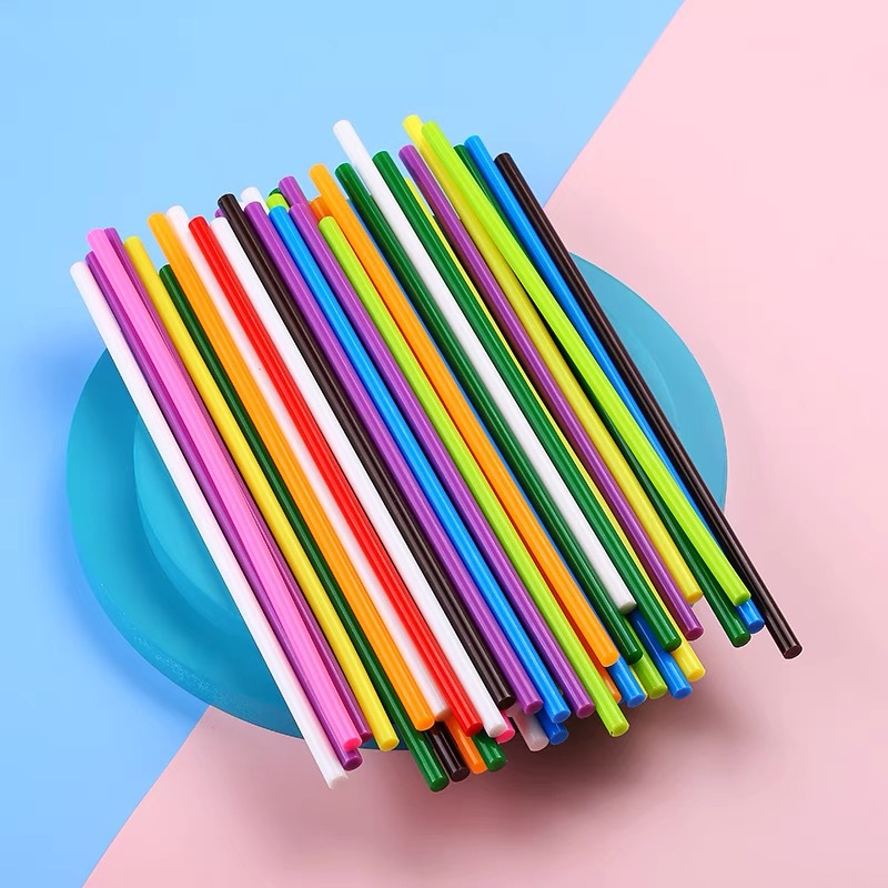 Source factory color glue sticks, hot melt glue strips, 7mm to 11mm, export wholesale, handmade DIY, 12 colors available, customizable Application Scenario