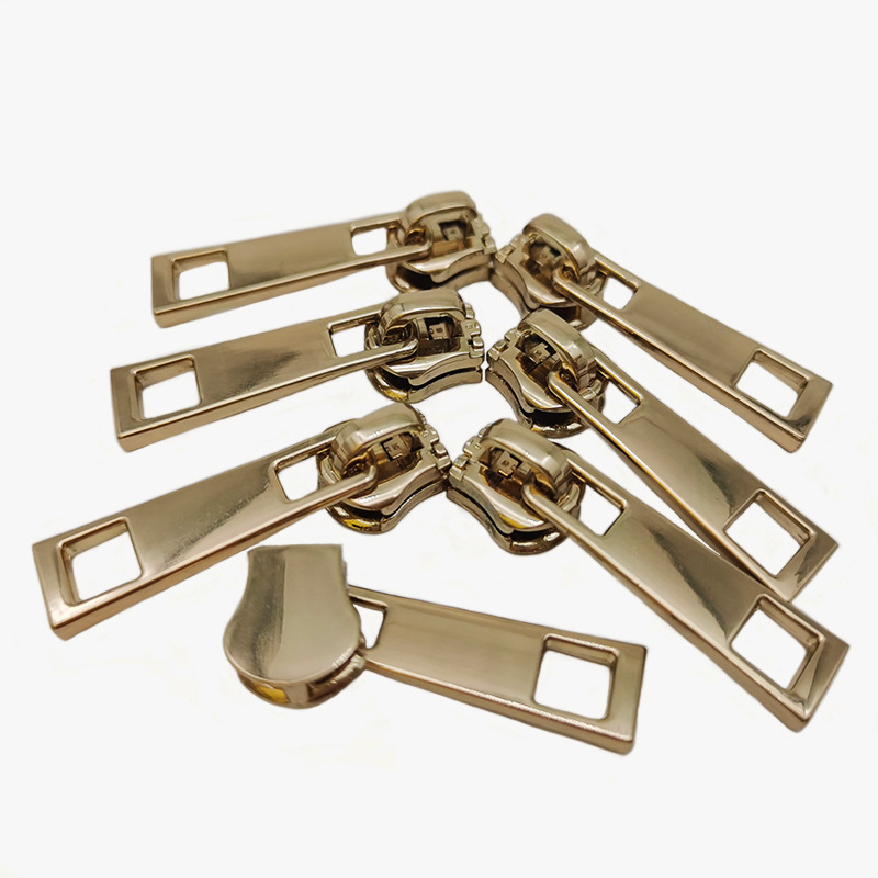 Metal zipper pull, No. 3 zinc alloy pull, gun color plating, detachable pull TAB, lockless zipper pull for luggage