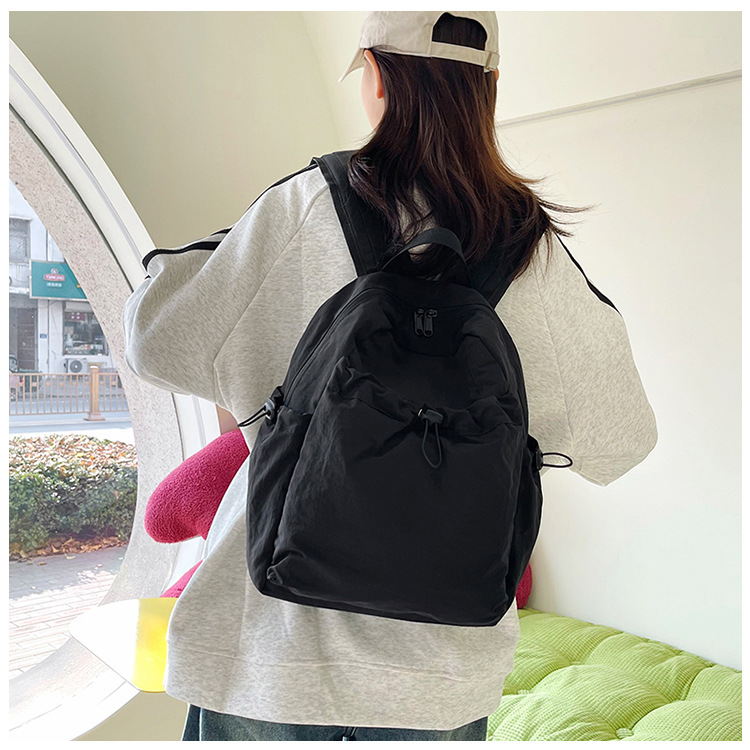 跨境日系抽绳轻便双肩背女百搭通勤上课学生书包户外运动休闲背包详情5